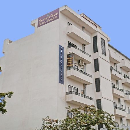 Hotel Townhouse Navneeta Grand Kakarmatha Exteriér fotografie